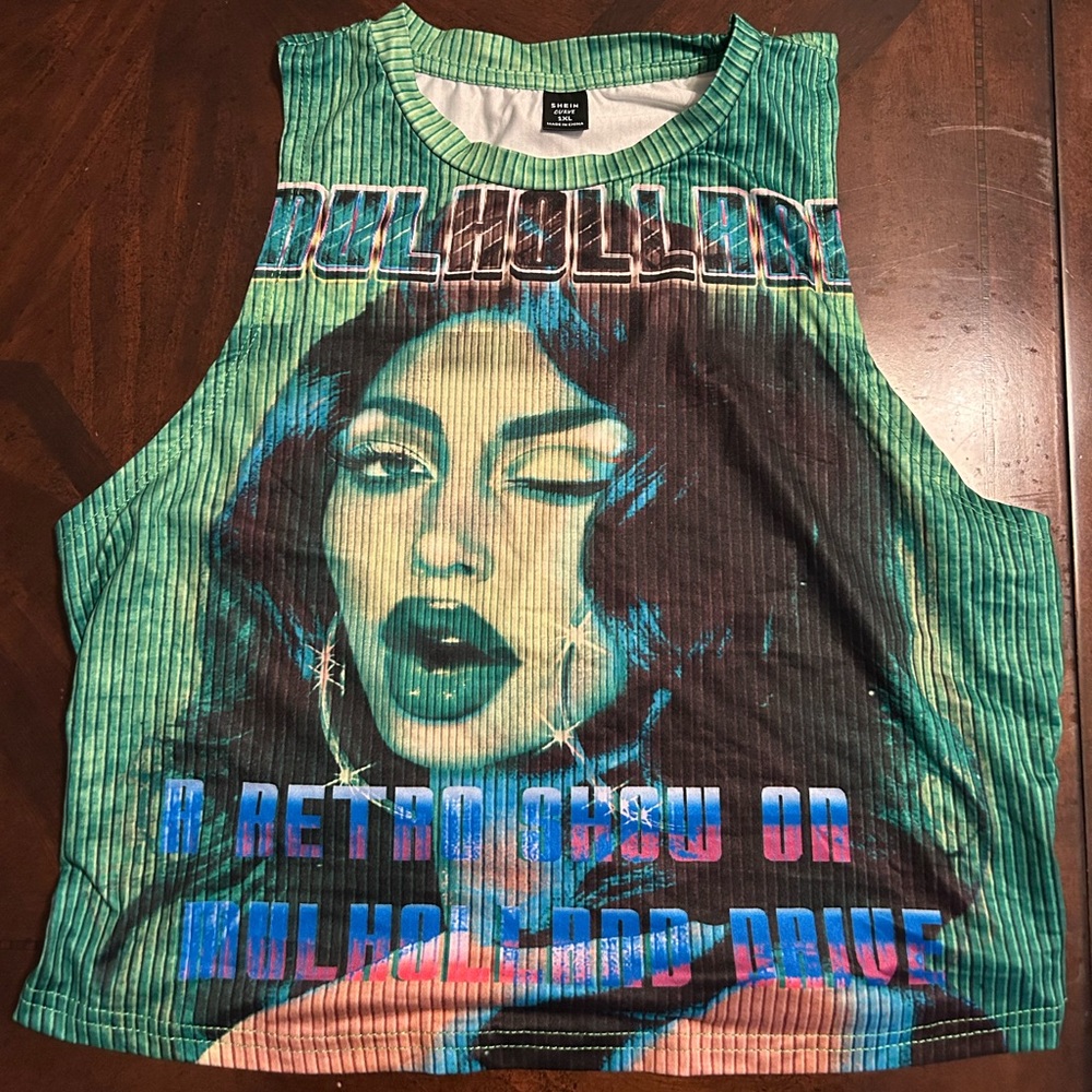 Shein cropped graphic tee
